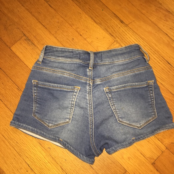 High waisted bullhead shorts! Comfy size 23 - Picture 7 of 8